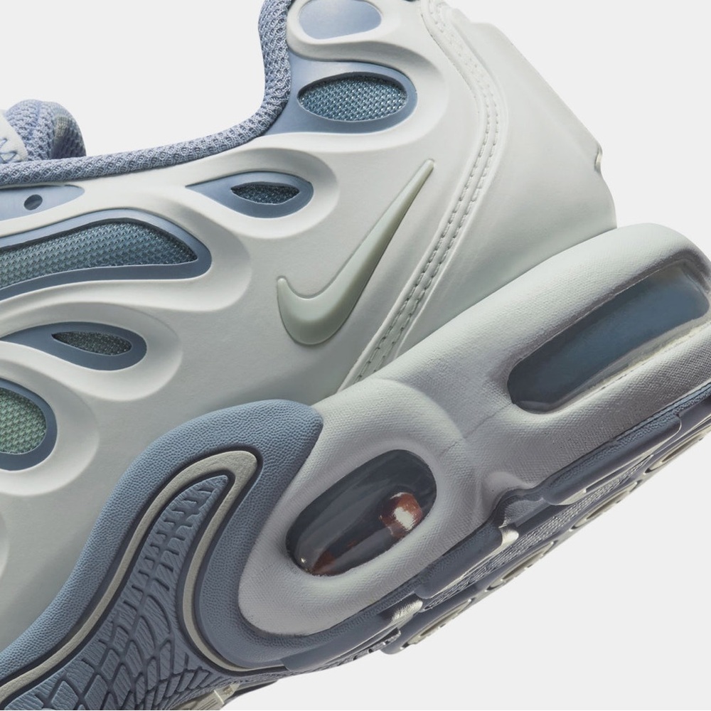 NWOB Nike Womens Air Max Plus Drift Flame Sportswear White Slate Sliver Sz 8.5 - Picture 4 of 7